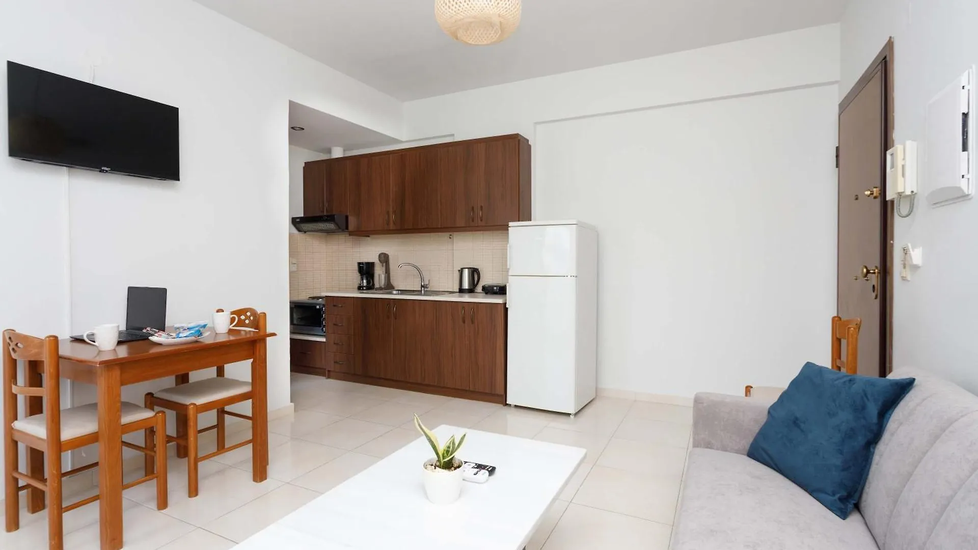 Philoxenia Heraklion Apt With Balcony